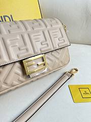 Fendi Baguette Light Beige Nappa Leather Bag 27x15x6cm - 4