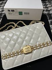 Chanel 24S White Leather Chain Bag 18.5x14.5 cm - 6