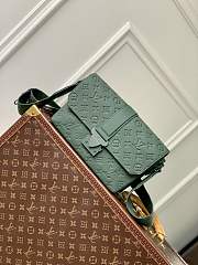 LV S-Cape Messenger Taurillon Monogram M24439 28x16x10 cm - 1