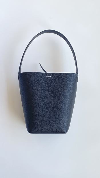 The Row Small N/S Park Tote in Leather Black 25x22x12cm