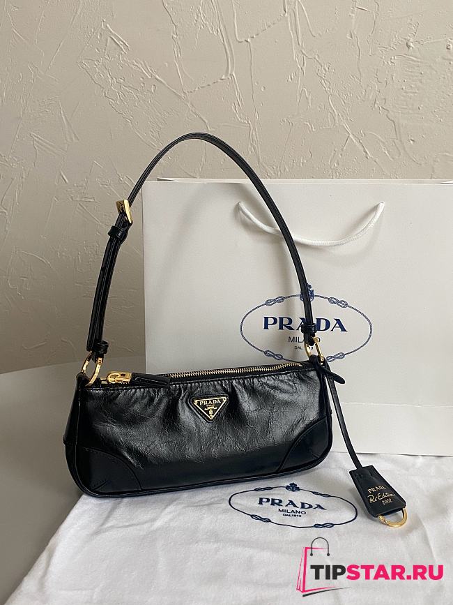 Prada Re-Edition 2002 Small Leather Shoulder Bag 23×5×10cm  - 1