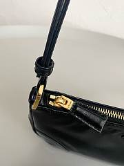 Prada Re-Edition 2002 Small Leather Shoulder Bag 23×5×10cm  - 5