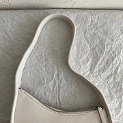 The Row Half Moon Bag in Leather White 21×6×13.5cm - 6