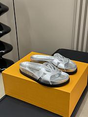 LV Isola Flat Comfort Mule Silver 1ACP8K - 6