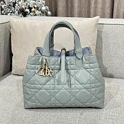 Medium Dior Toujours Bag Stone Gray Macrocannage Calfskin 28.5x21.5x19cm - 1