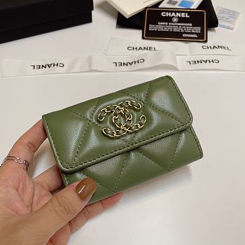 CHANEL 19 Flap Card Holder Khaiki Green size 11x9 cm