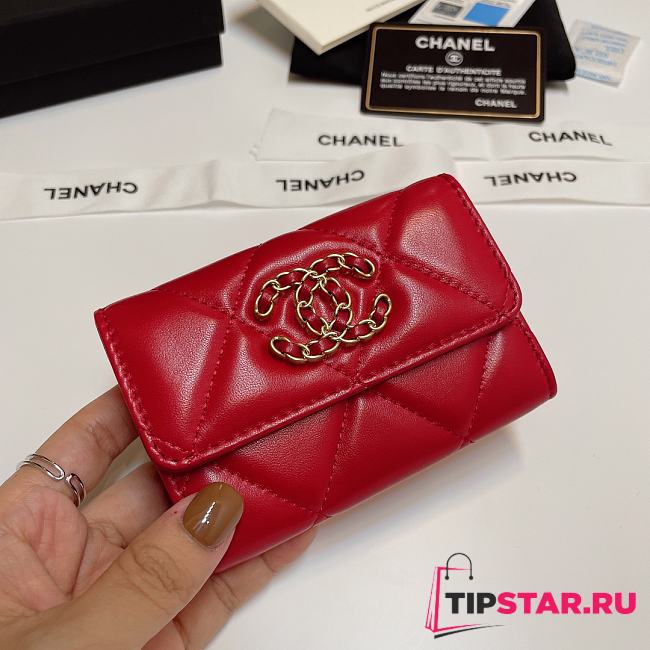 CHANEL 19 Flap Card Holder Red size 11x9 cm - 1