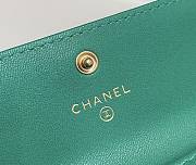 CHANEL 19 Flap Card Holder Green size 11x9 cm - 5