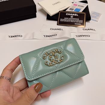 CHANEL 19 Flap Card Holder Mint Green size 11x9 cm