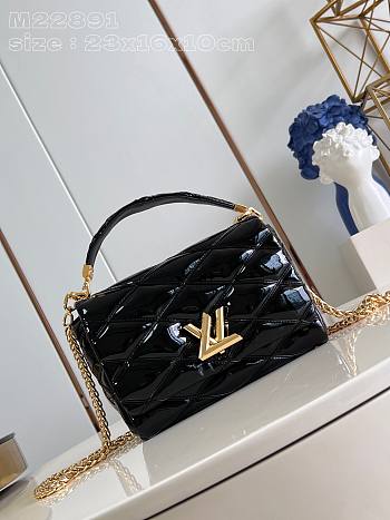 LV Go-14 MM Black Patent 23x16x10cm