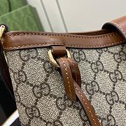 Gucci Padlock GG Medium Shoulder Bag Beige And Ebony GG 32.5x24x5.5cm - 2