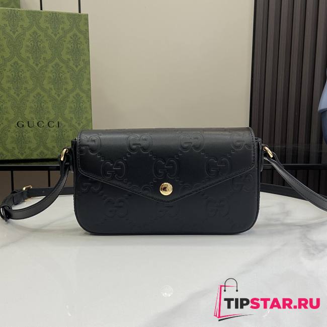 Gucci GG Super Mini Shoulder Bag Black GG 21x13.5x3cm - 1