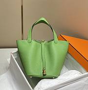 Hermes Picotin 22 Togo Avocado Green Gold Hardware - 1