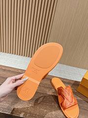 LV Oasis Mule Damier Grained Calf Leather Orange 1AC5DW - 5