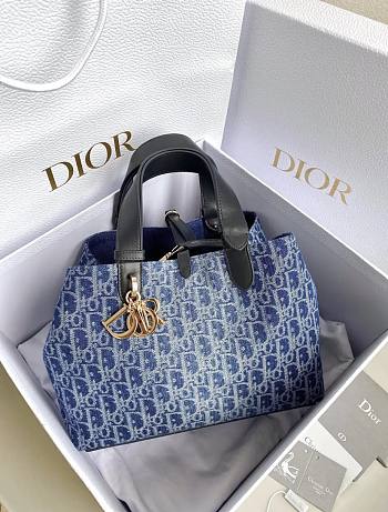 Medium Large Dior Toujours Bag Blue Denim Dior Oblique Jacquard 28.5x21.5x17cm