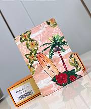 LV Passport Cover Sand Monogram Surfin M83611 10x14x2.5cm - 1