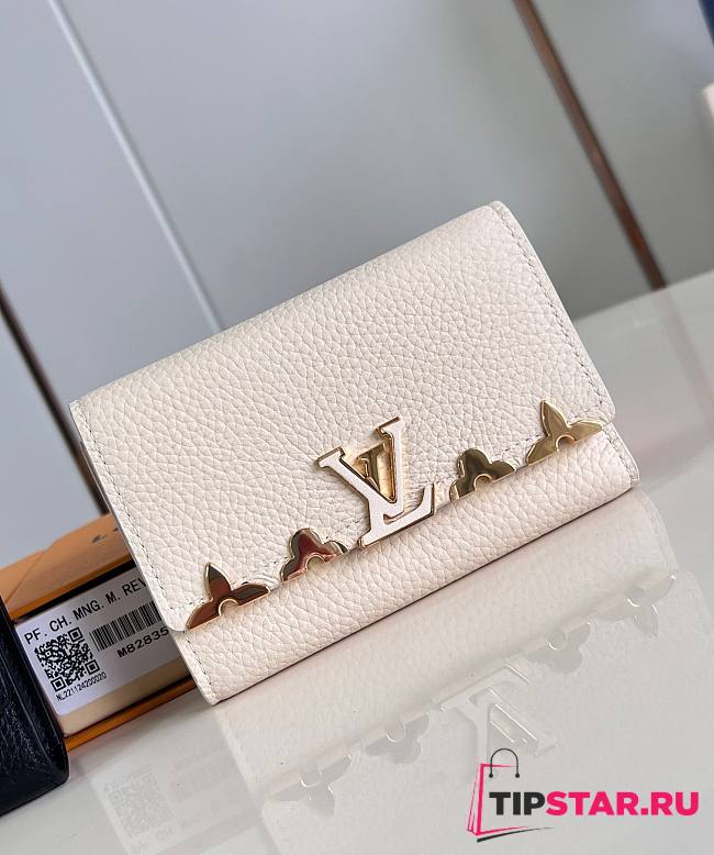 LV Capucines Compact Wallet Cream M82835 13.5x9.5x3cm - 1