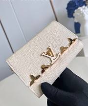 LV Capucines Compact Wallet Cream M82835 13.5x9.5x3cm - 3