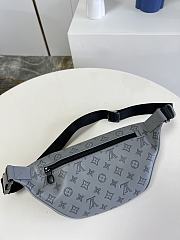 LV Discovery Bumbag Anthracite Grey Monogram Shadow Calf Leather M46108 44x15x9cm - 5