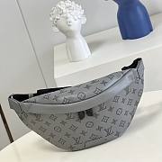 LV Discovery Bumbag Anthracite Grey Monogram Shadow Calf Leather M46108 44x15x9cm - 1