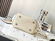 LV Blossom PM Beige M21909 20x20x12.5cm  - 5