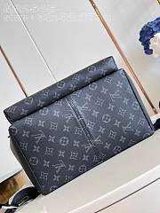 LV Discovery Backpack MM Monogram Eclipse Canvas M22545 31x42x17 cm - 4