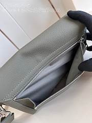 LV Takeoff Messenger PM Khaki M25125 22x16.5x7cm - 6