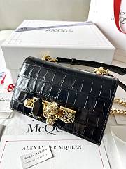 McQueen Mini Jewelled Satchel Black Gold 17.5x9.5x4cm - 4