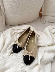 CC Ballet Flats Lambskin Beige/ Black - 6