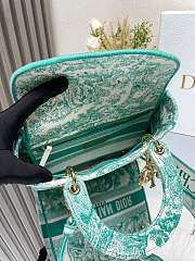 Dior Medium Dioriviera Lady D-Lite Bag Aquamarina Toile de Jouy Embroidery 24x20x12cm - 2