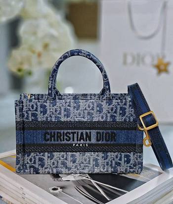 Mini Dior Book Tote Blue Denim Dior Oblique Jacquard 21.5x13x7.5cm