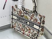 Medium Dior Book Tote White Multicolor Animaux Fantastiques Embroidery 36x27.5x16.5cm - 5