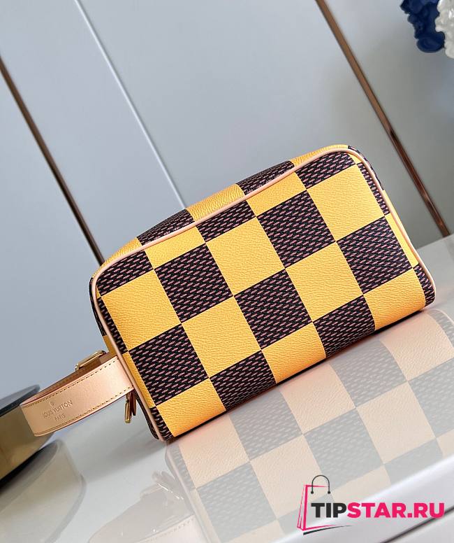 LV Locker Dopp Kit Yellow N40567 23x13x12cm - 1