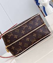 LV Locker Dopp Kit Monogram Canvas M83112 23x13x12cm - 3