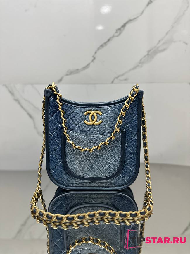 CC Hobo Handbag Washed Denim & Gold-Tone Metal Blue 24×22×6cm - 1