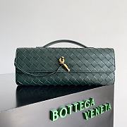 BV Long Clutch Andiamo With Handle Emerald Green 31x13x3cm Code: Tipstar60 - 1