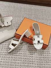 Hermes Oasis Sandal Ostrich White 4.5cm - 5