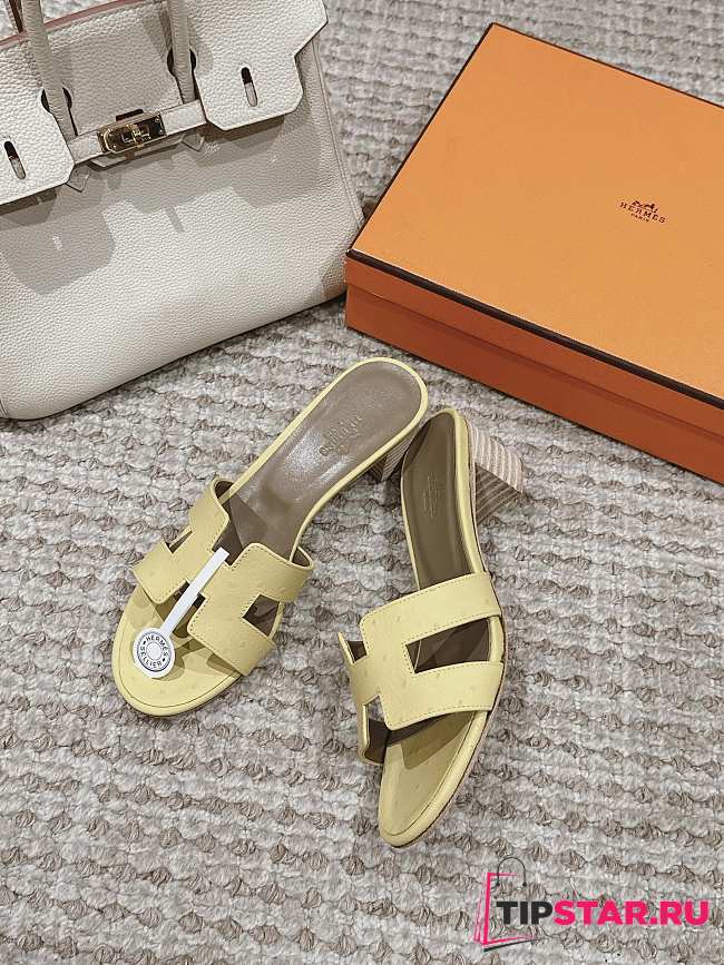 Hermes Oasis Sandal Ostrich Yellow 4.5cm - 1