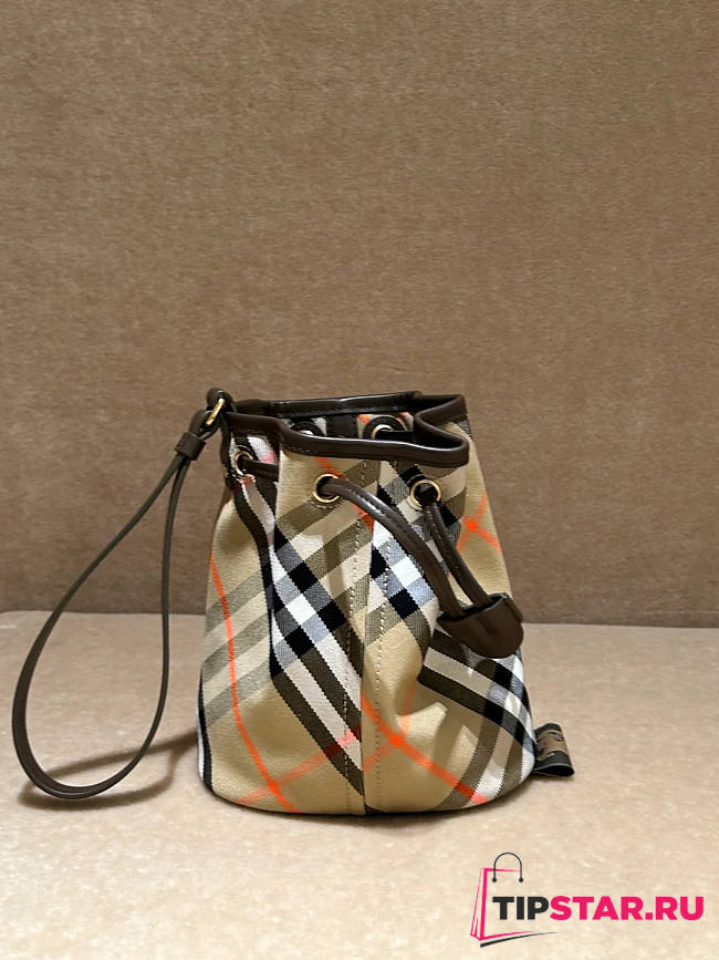 Burberry Check Drawstring Pouch Sand 16x10.5x18cm - 1