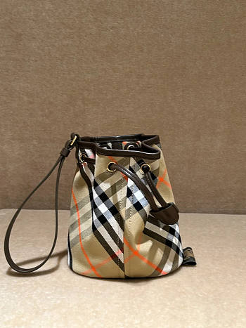 Burberry Check Drawstring Pouch Sand 16x10.5x18cm