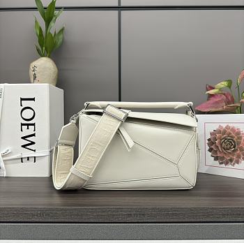 Loewe Small Puzzle Bag In Satin Calfskin White Size 24*10.5*16.5cm