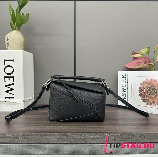 Loewe Mini Puzzle Bag In Soft Grained Calfskin Black 18x12.5x8cm - 1