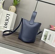 Loewe Small Pebble Bucket In Mellow Calfskin Abyss Blue 16x19.5x16cm - 2