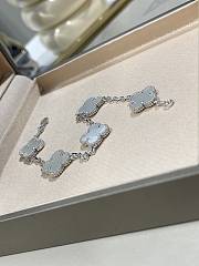 VCA Vintage Alhambra Bracelet 5 Motifs 18k White Gold Mother Of Pearl - 3