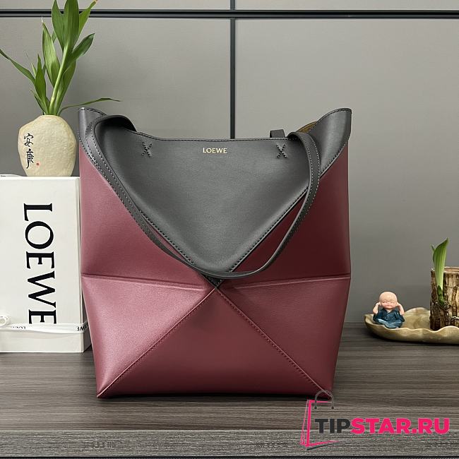 Loewe Puzzle Fold Tote In Shiny Calfskin Black/ Dark Burgundy 25.5x14.5x31.5cm - 1