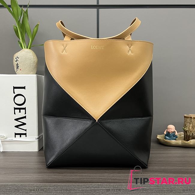 Loewe Puzzle Fold Tote In Shiny Calfskin Warm Desert/Black 25.5x14.5x31.5cm - 1