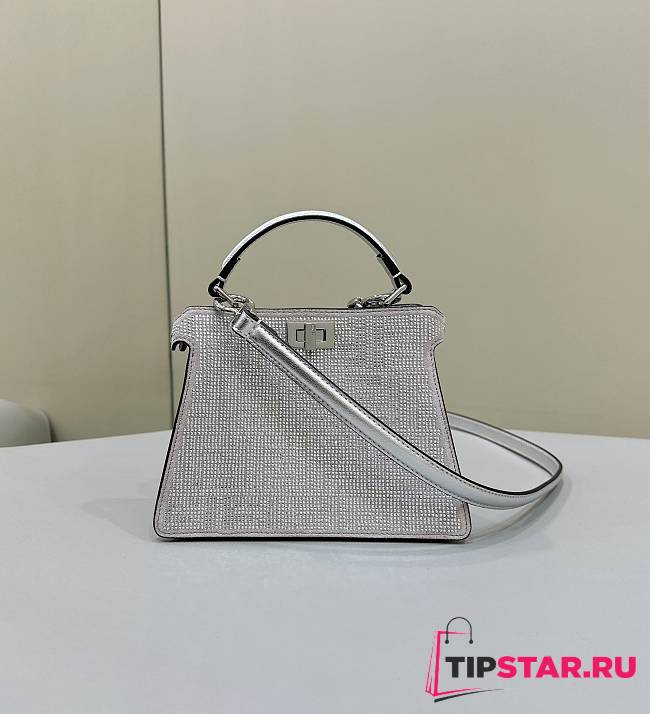 Fendi Peekaboo ISeeU Medium Peekaboo ISeeU Silver Leather Bag with Crystal FF Motif 20x11x15cm - 1