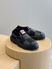 LV Space Lander Slip On Black 1ACVQD - 3