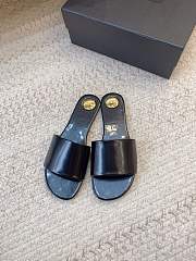 YSL Carlyle Slides In Glazed Leather Black - 1