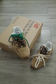 New Balance x Miu Miu 530 SL Suede Sneakers Ecru - 4